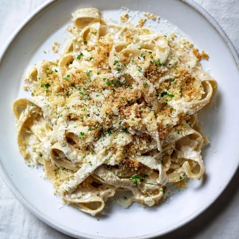 Skinny Alfredo Garlic Parmesan